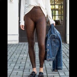 Spanx Ready To Wow Faux Leather Python Snake High Rise Waisted Leggings M
